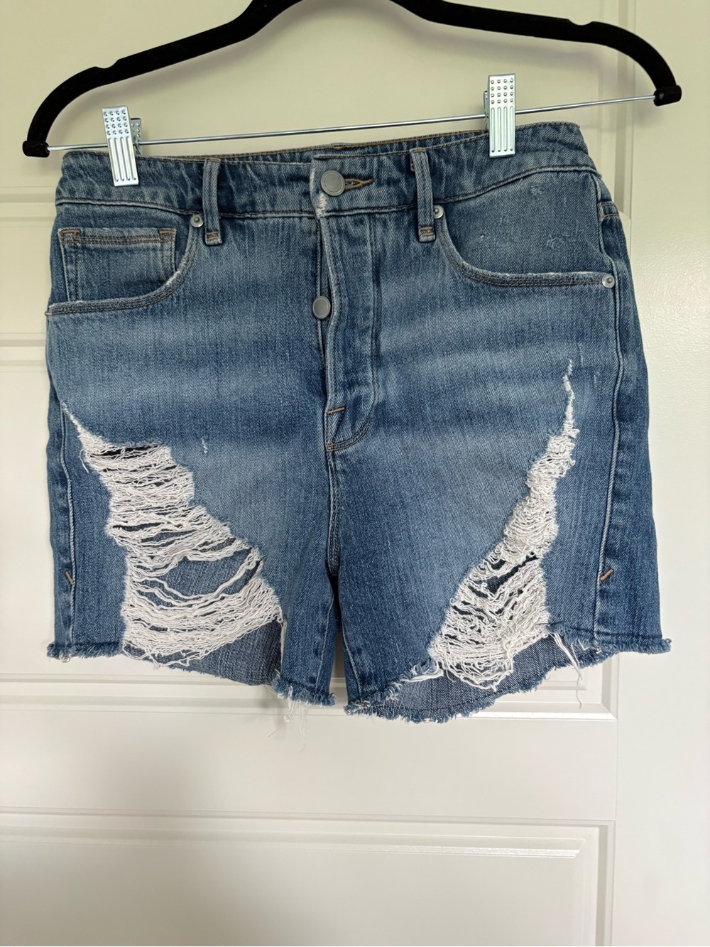 Good American Distressed Blue Jean Cutoff Shorts